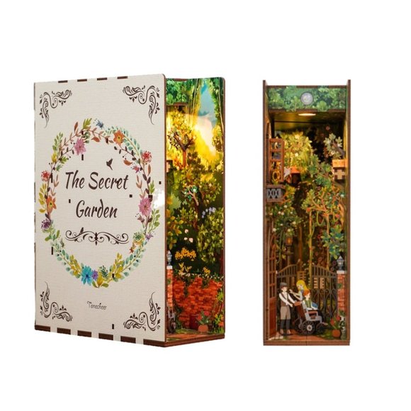 DIY 3D Book Nook Kit Secret Garden 80pcs - Picture 3 of 5